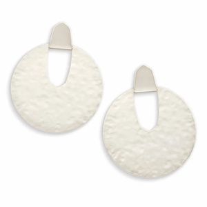 NWT Kendra Scott Diane earrings